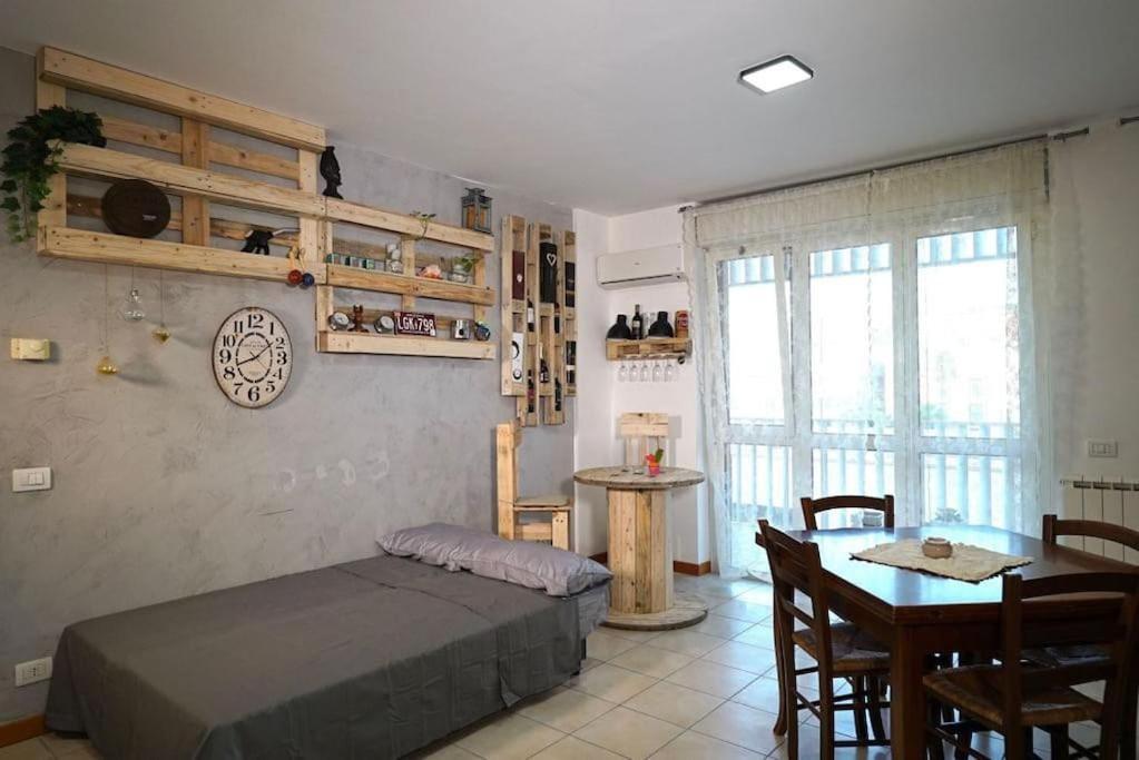 Sleep And Leave- Airport Fiumicino - Apartment Екстериор снимка